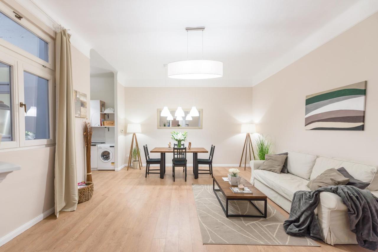 Downtown Heart 3 Bdr, 2 Bath, A/C Apartment Budapest Exterior photo